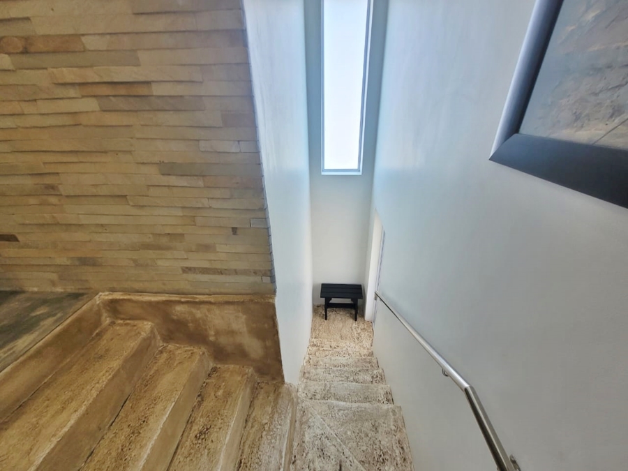 5 Bedroom Property for Sale in Struisbaai Western Cape